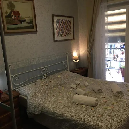 A Casa Di Simone Alojamento de Acomodação e Pequeno-almoço Roma